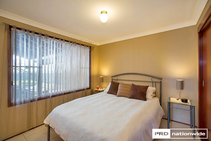 24 Caloola Street TAMWORTH 10