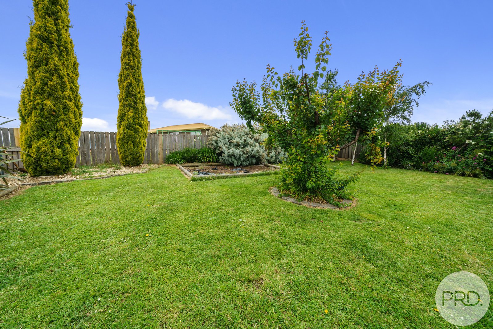 24 Calvert Crescent HERDSMANS COVE 14