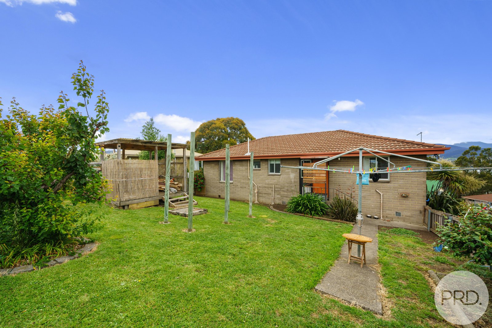 24 Calvert Crescent HERDSMANS COVE 16