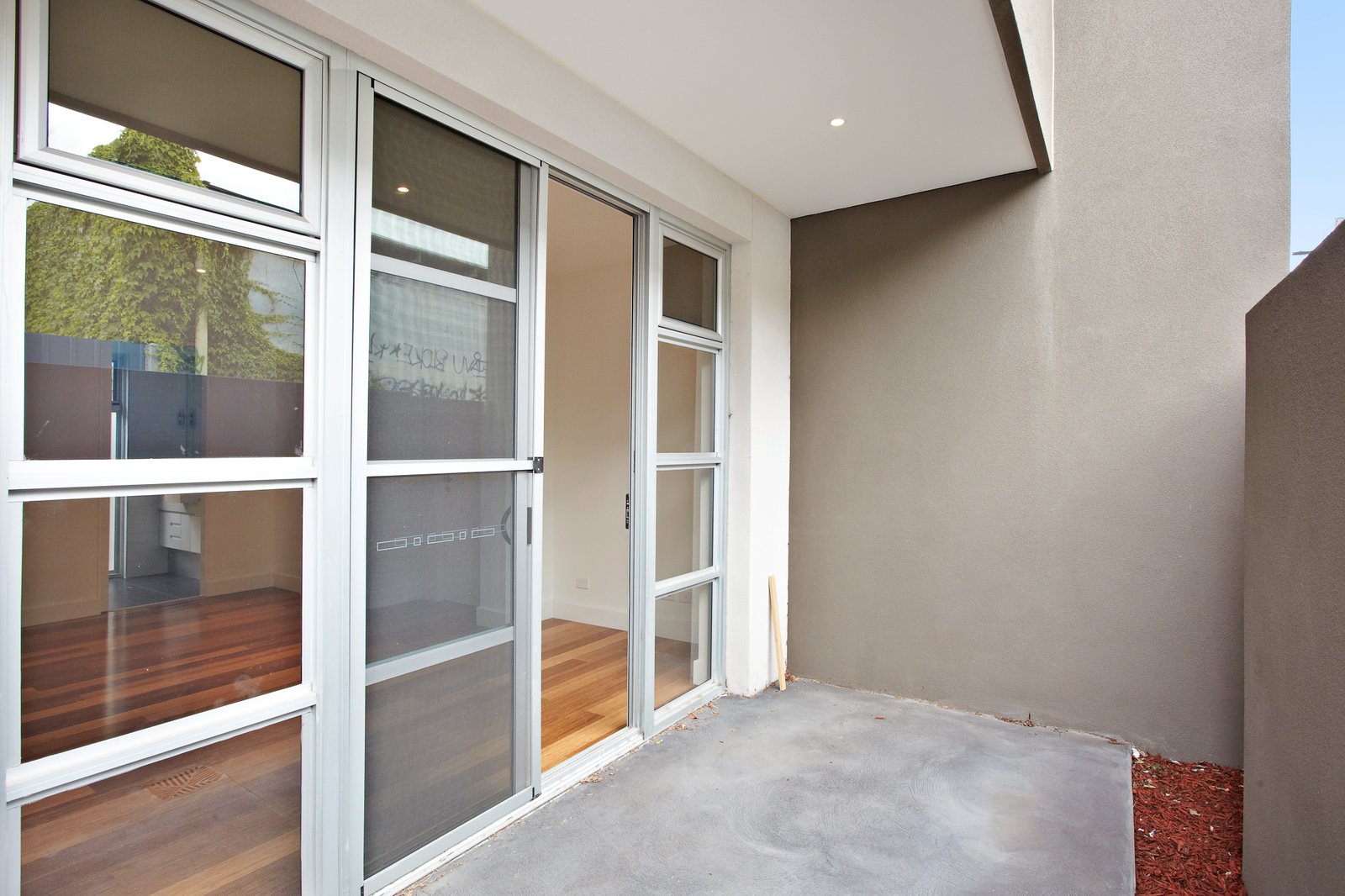 Gallery: 2/4 Camden Street