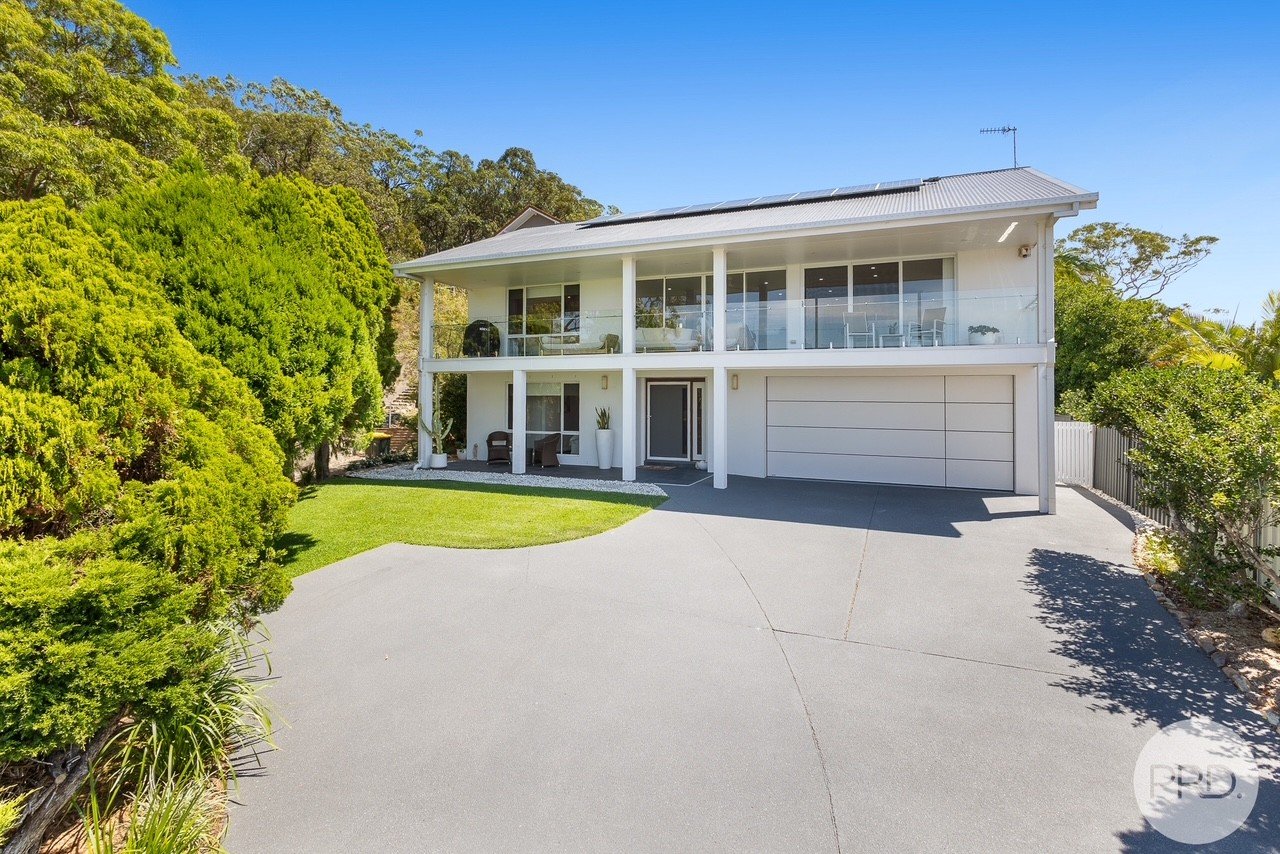 24 Canomii Close NELSON BAY 6