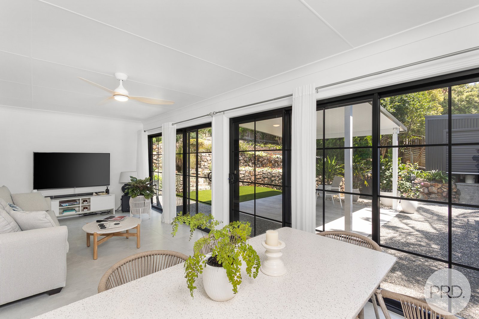 24 Canomii Close NELSON BAY 10