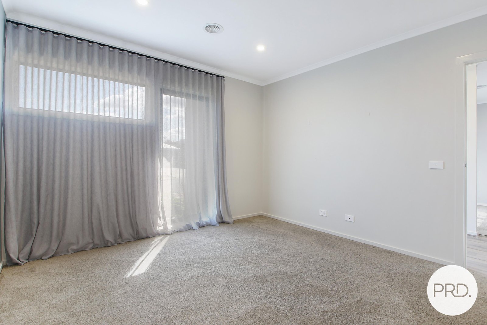 24 Canon Street LENEVA 6