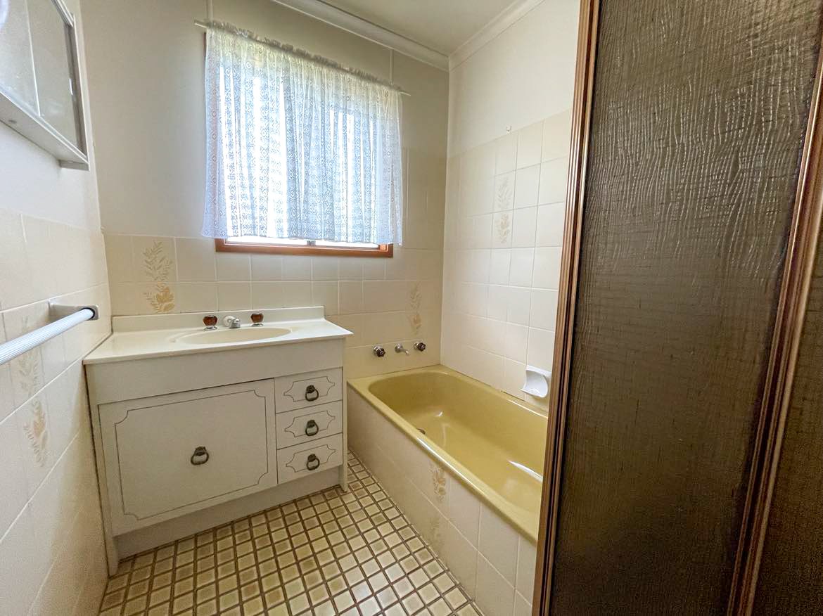 24 Carabost Street TUMBARUMBA 6