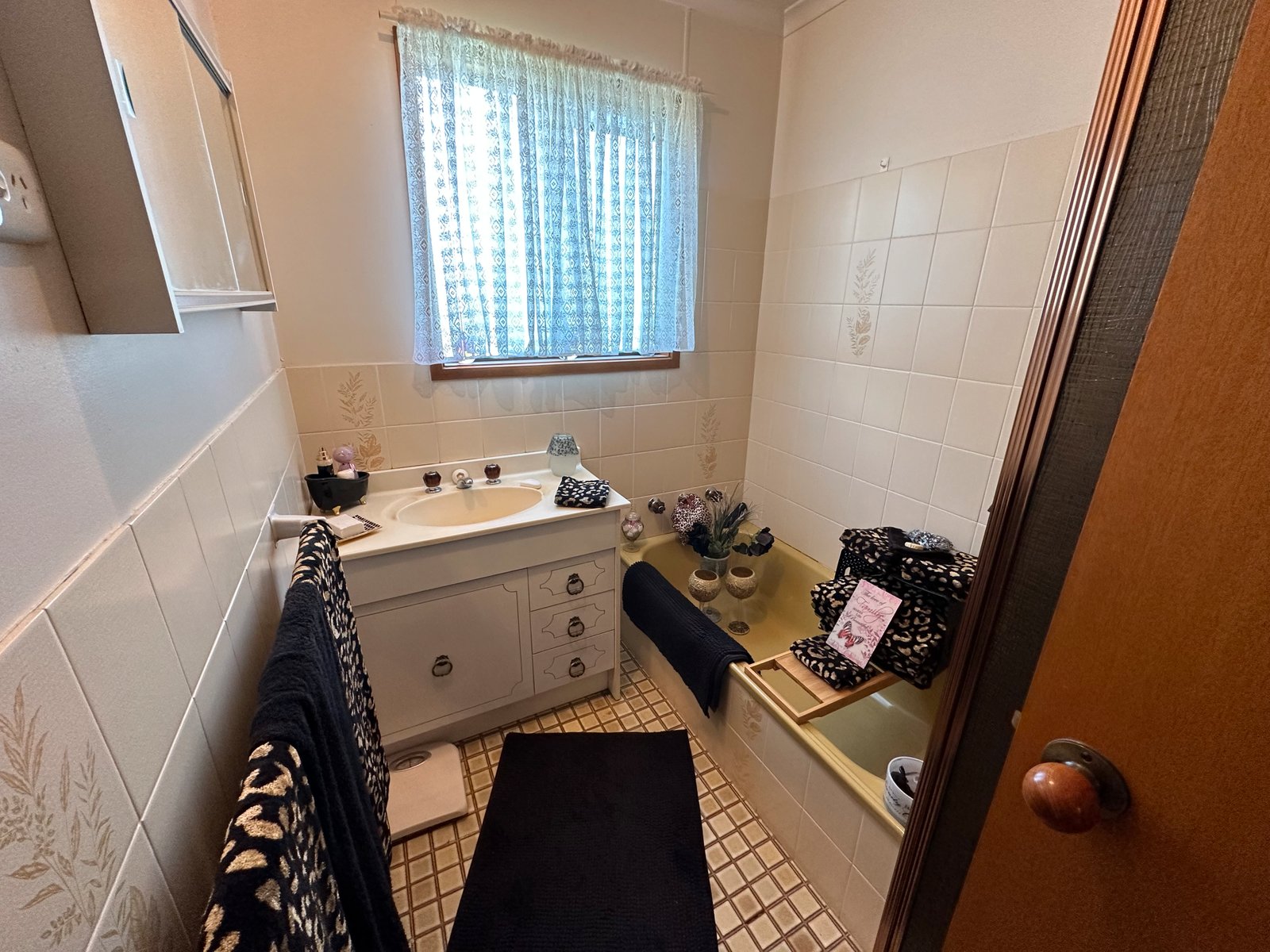 24 Carabost Street TUMBARUMBA 19