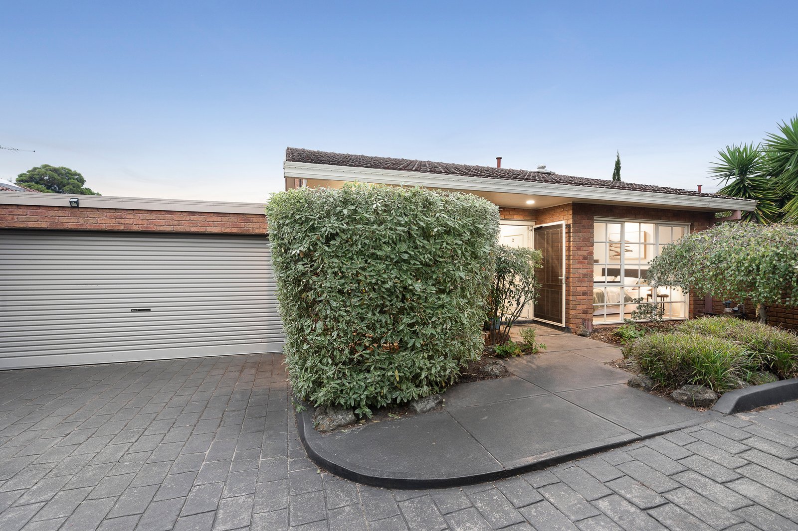 2/4 Carmelo Avenue, Malvern East, 3145