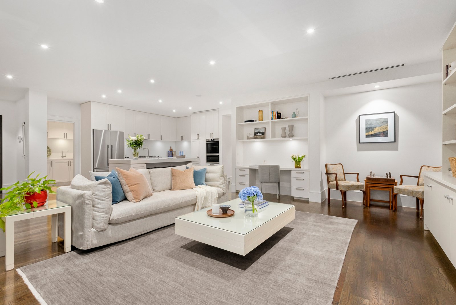 2/4 Carnarvon Road, Caulfield North, 3161