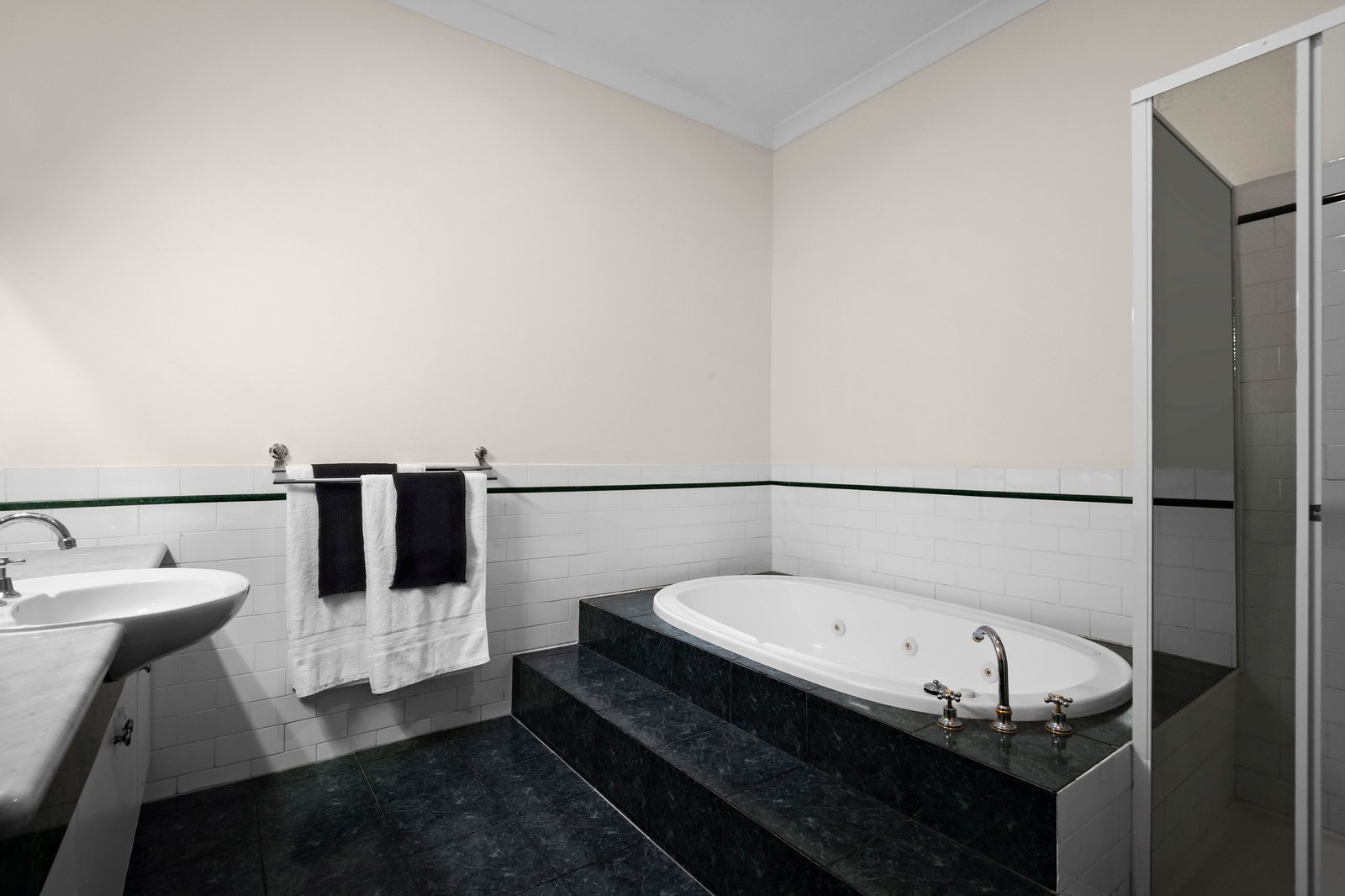 24 Cascade Street, Balwyn North, 3104