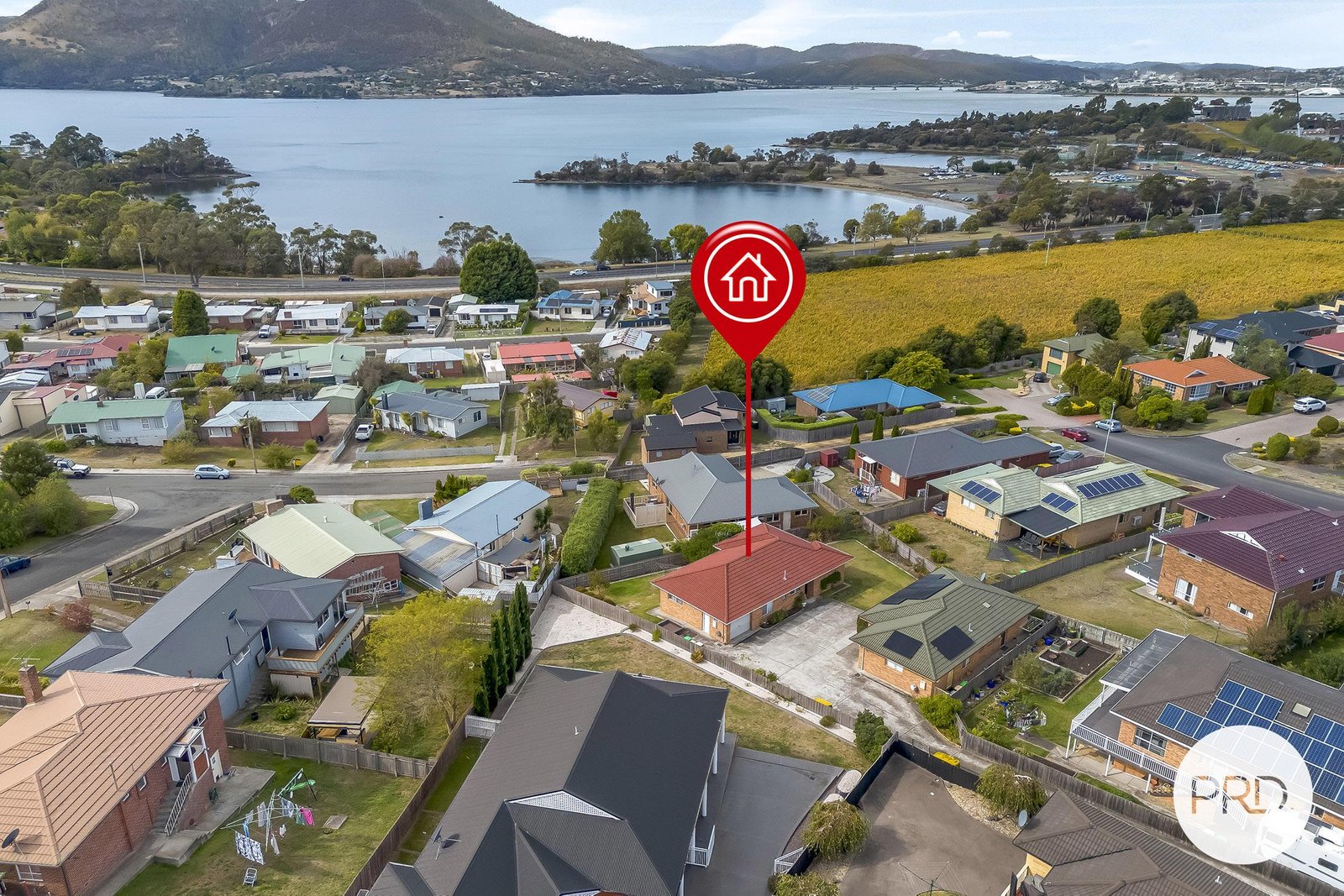 2/4 Chablis Court BERRIEDALE 1