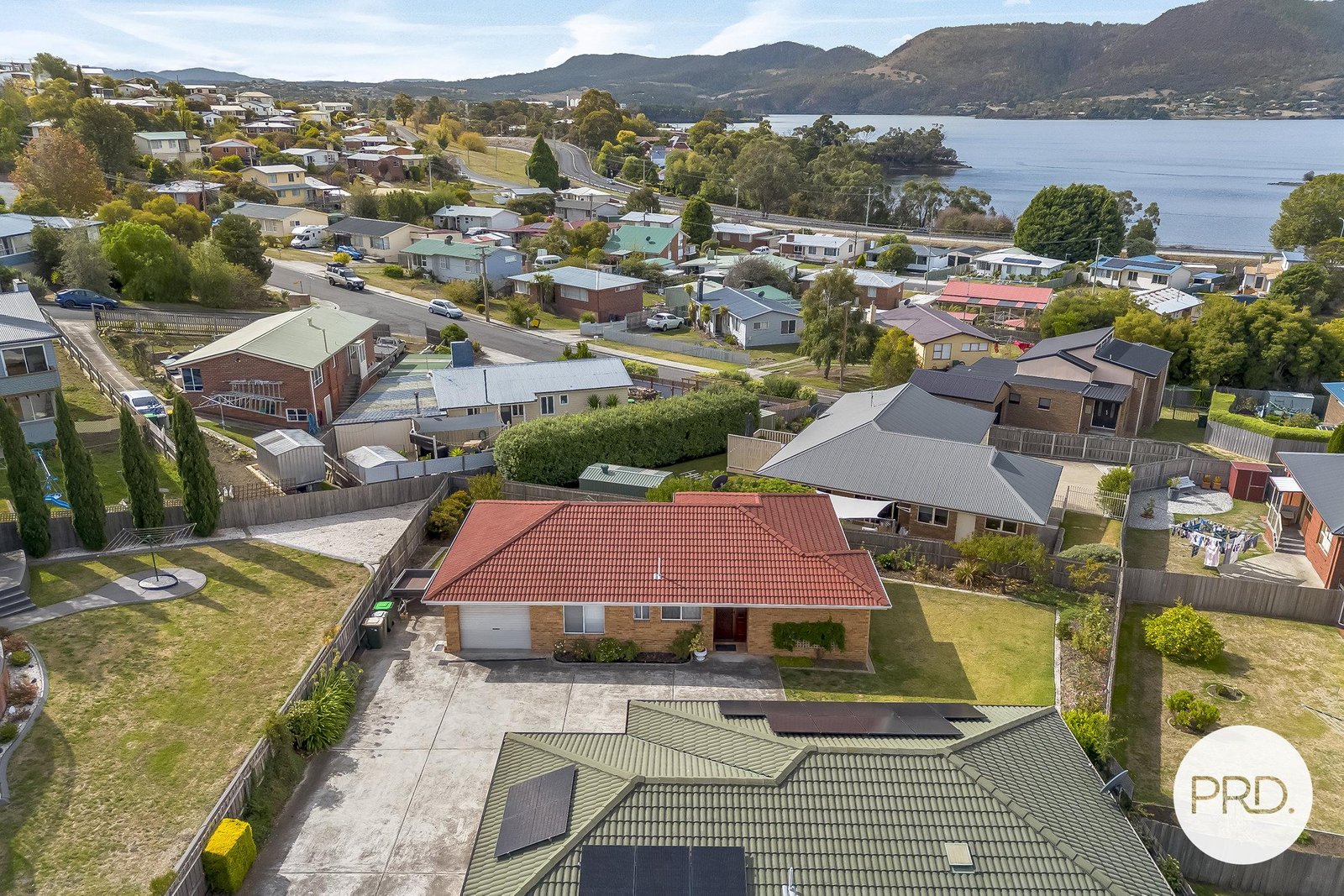 2/4 Chablis Court BERRIEDALE 2