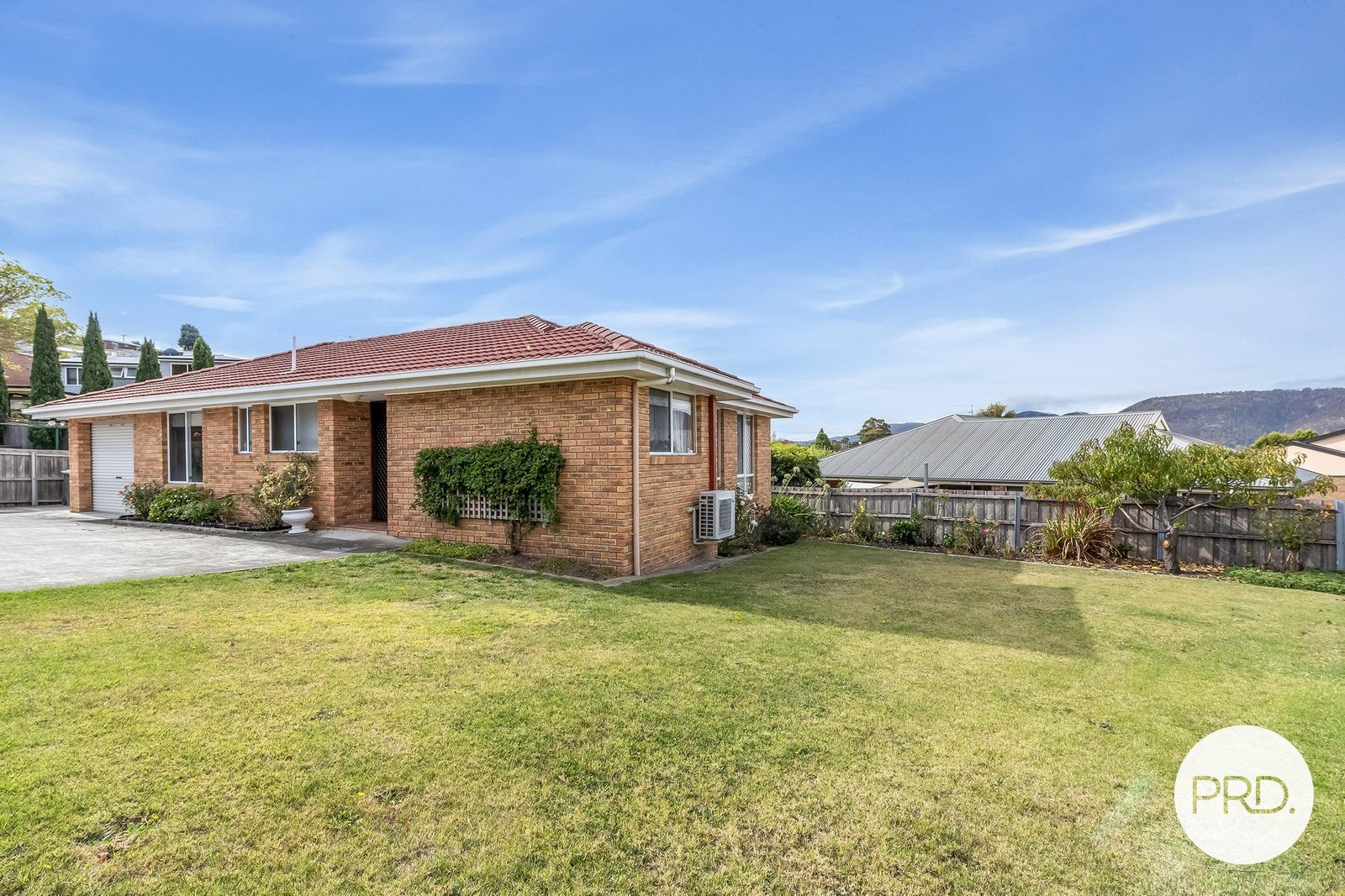2/4 Chablis Court BERRIEDALE 26