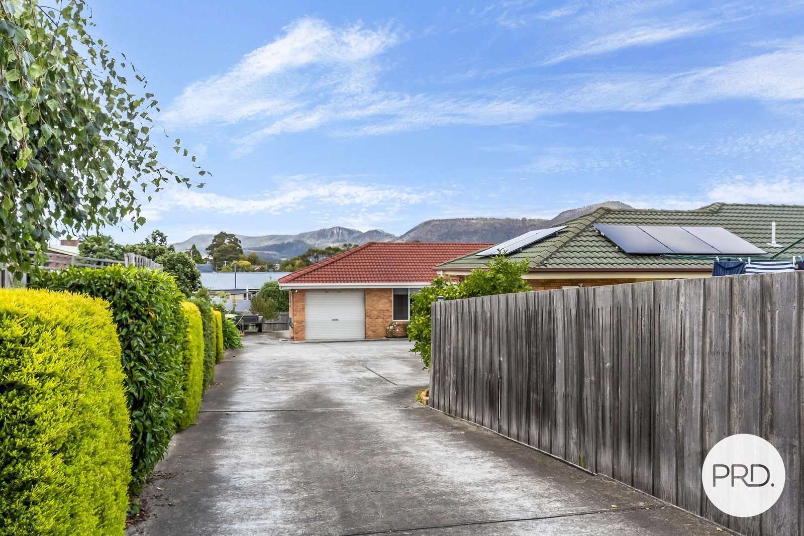 2/4 Chablis Court BERRIEDALE 28