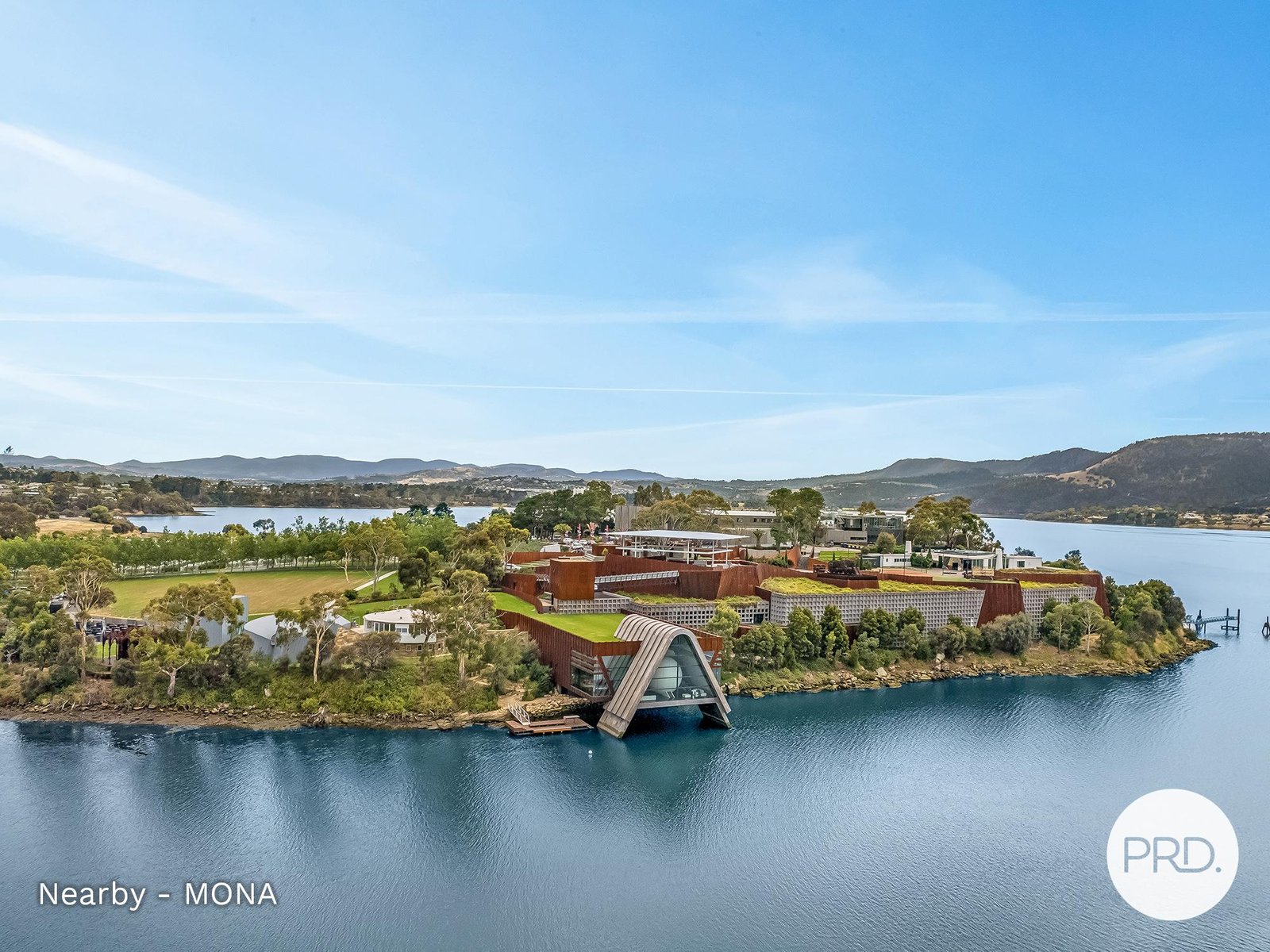2/4 Chablis Court BERRIEDALE 32