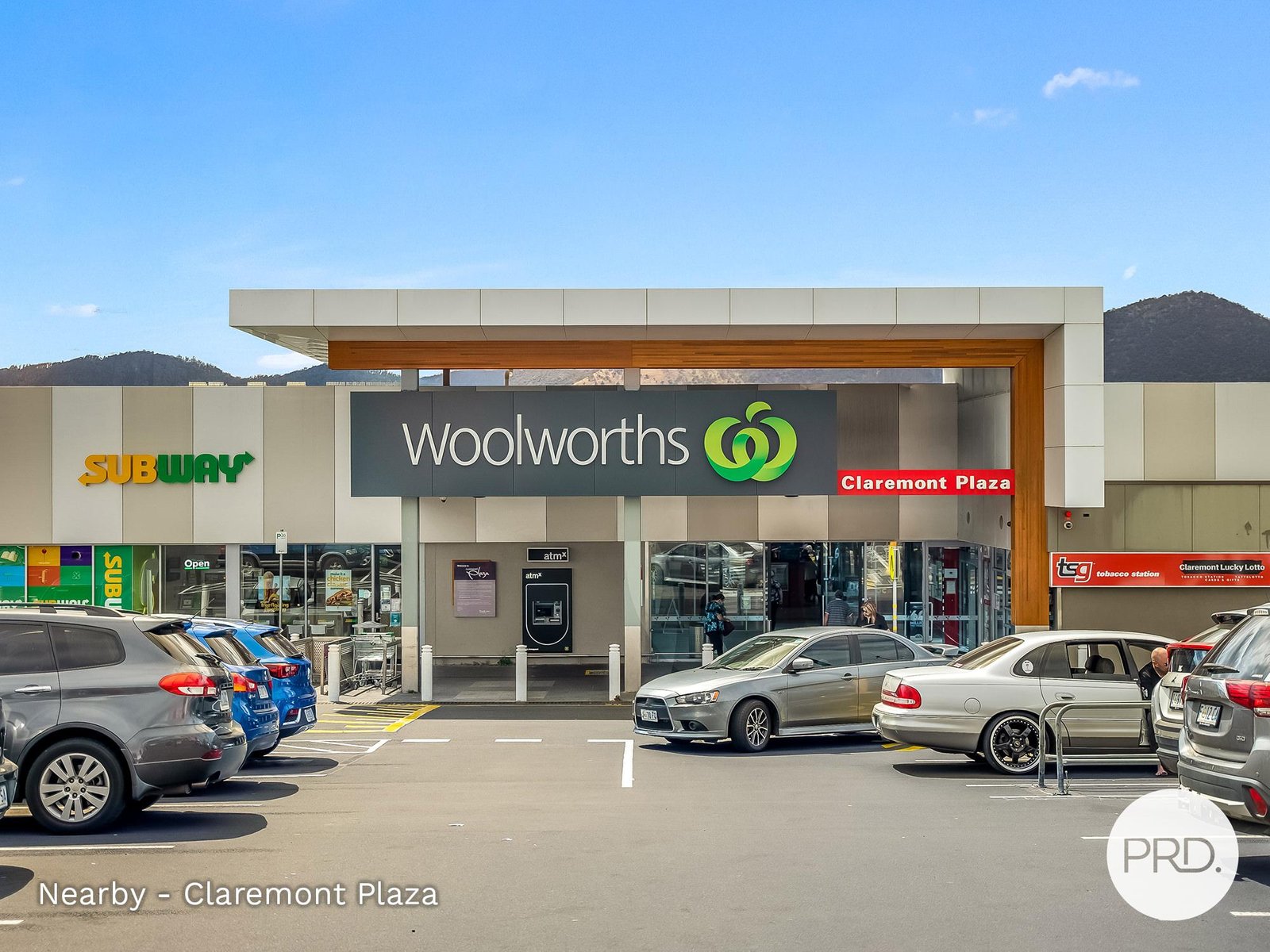 2/4 Chablis Court BERRIEDALE 35