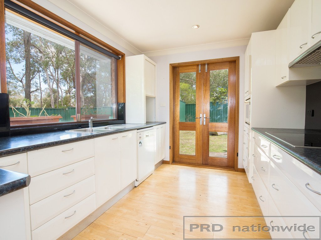 24 Chidley Crescent METFORD 5