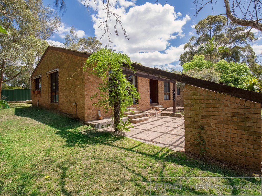 24 Chidley Crescent METFORD 13