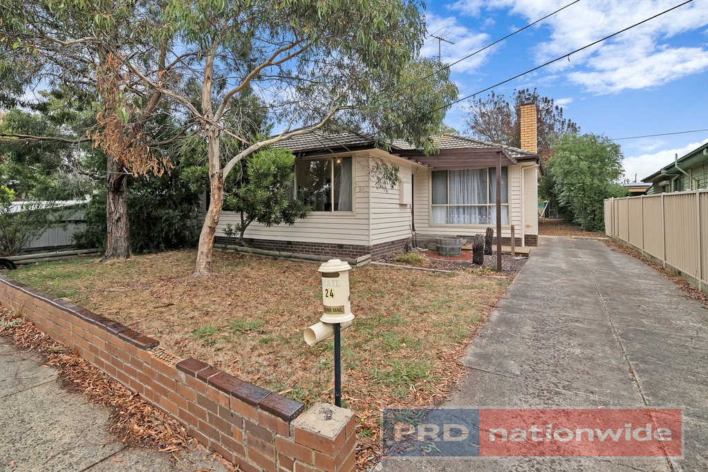 24 Clarkson Street SEBASTOPOL 1