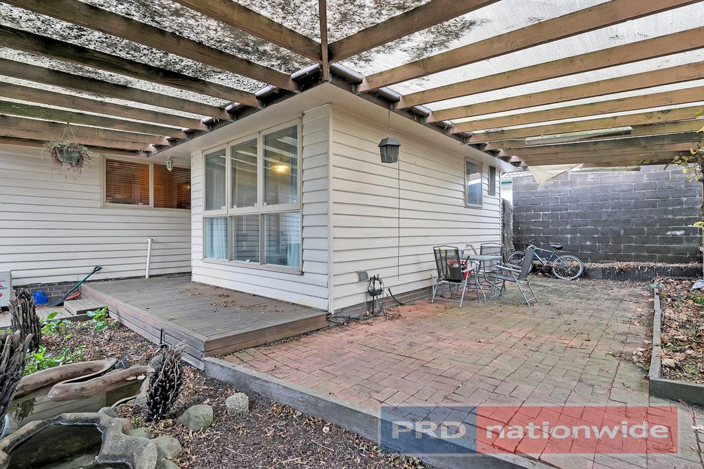 24 Clarkson Street SEBASTOPOL 5