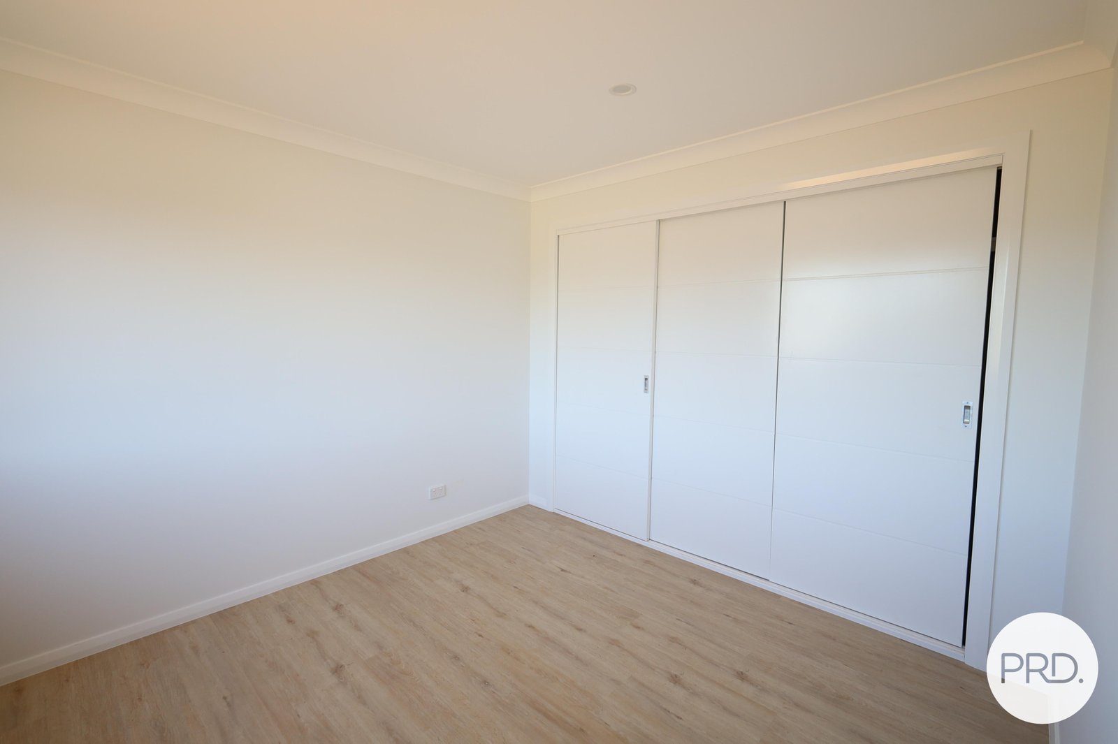 24 Clearview Crescent ORANGE 2