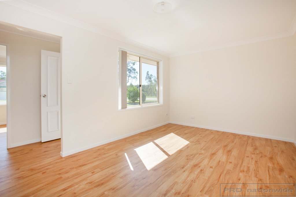 24 Coburn Circuit METFORD 3