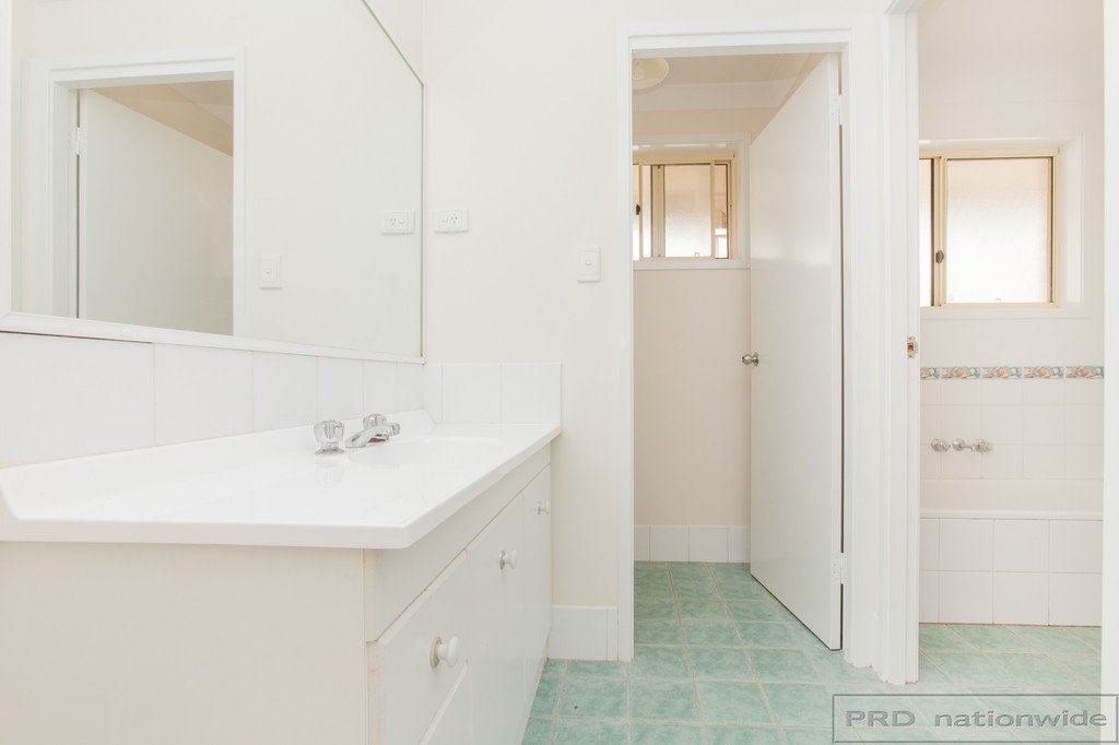 24 Coburn Circuit METFORD 8