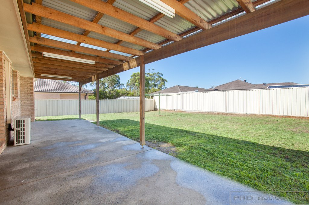 24 Coburn Circuit METFORD 15