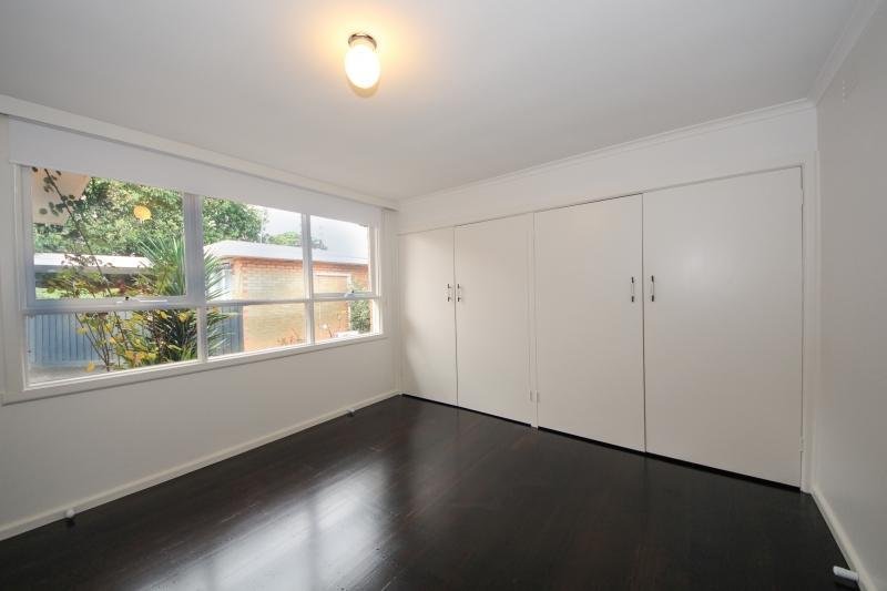 Gallery: 2/4 Coleman Court