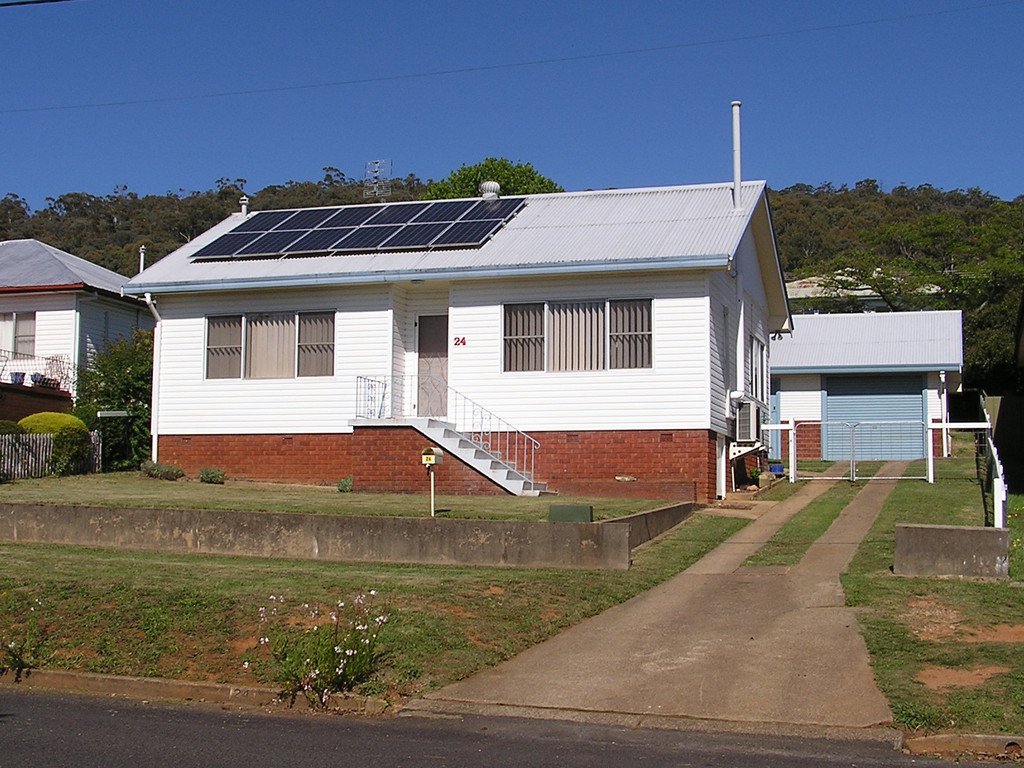 24 Coorabel Avenue BATLOW 2