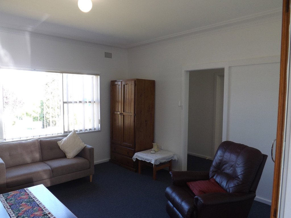 24 Coorabel Avenue BATLOW 4