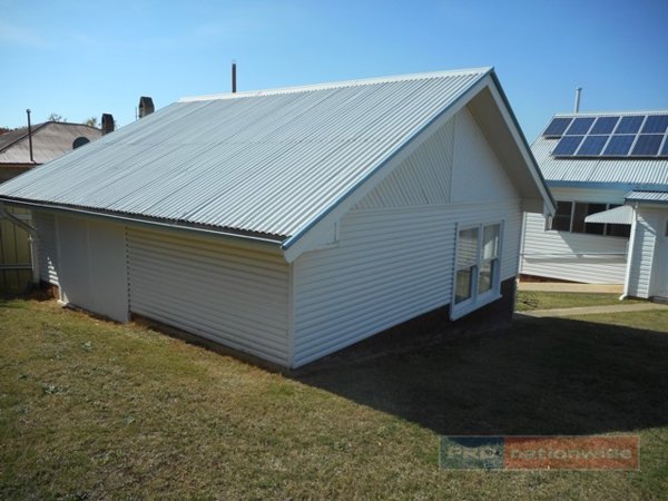 24 Coorabel Avenue BATLOW 16