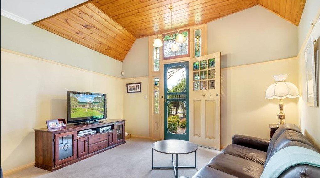 Gallery: 24 Coppards Road