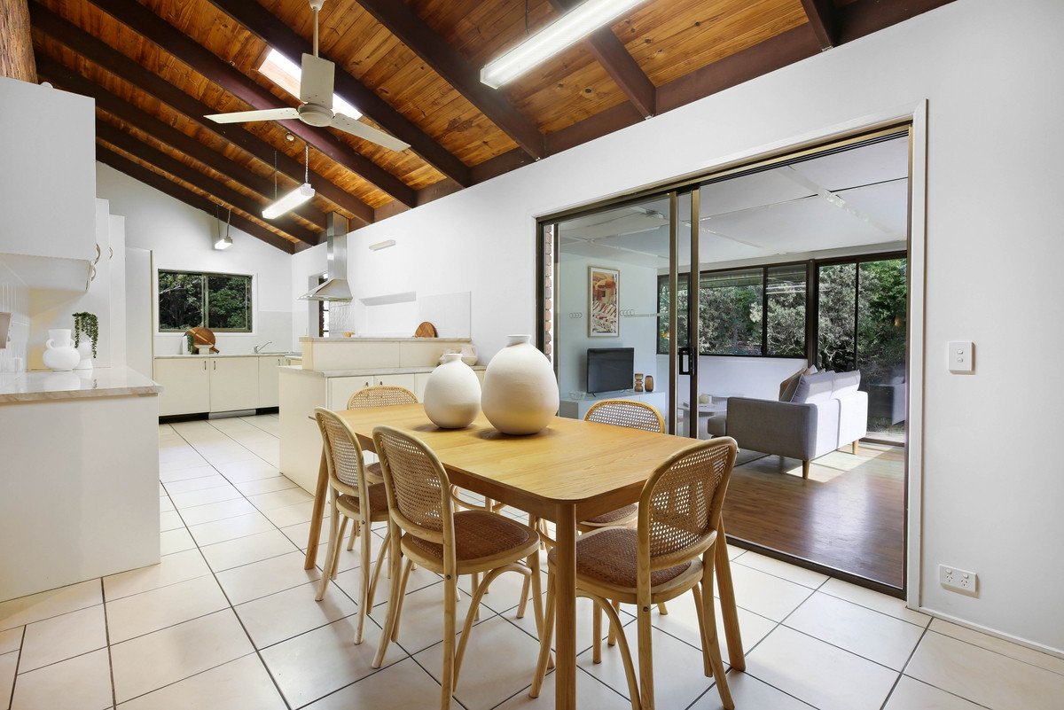24 Cornwall Drive Elanora 18