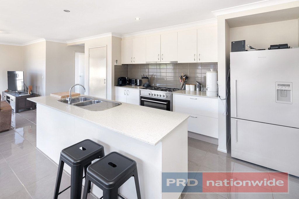 24 Creekstone Drive ALFREDTON 5