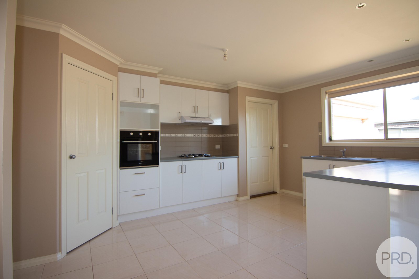 24 Crown Street SEBASTOPOL 5