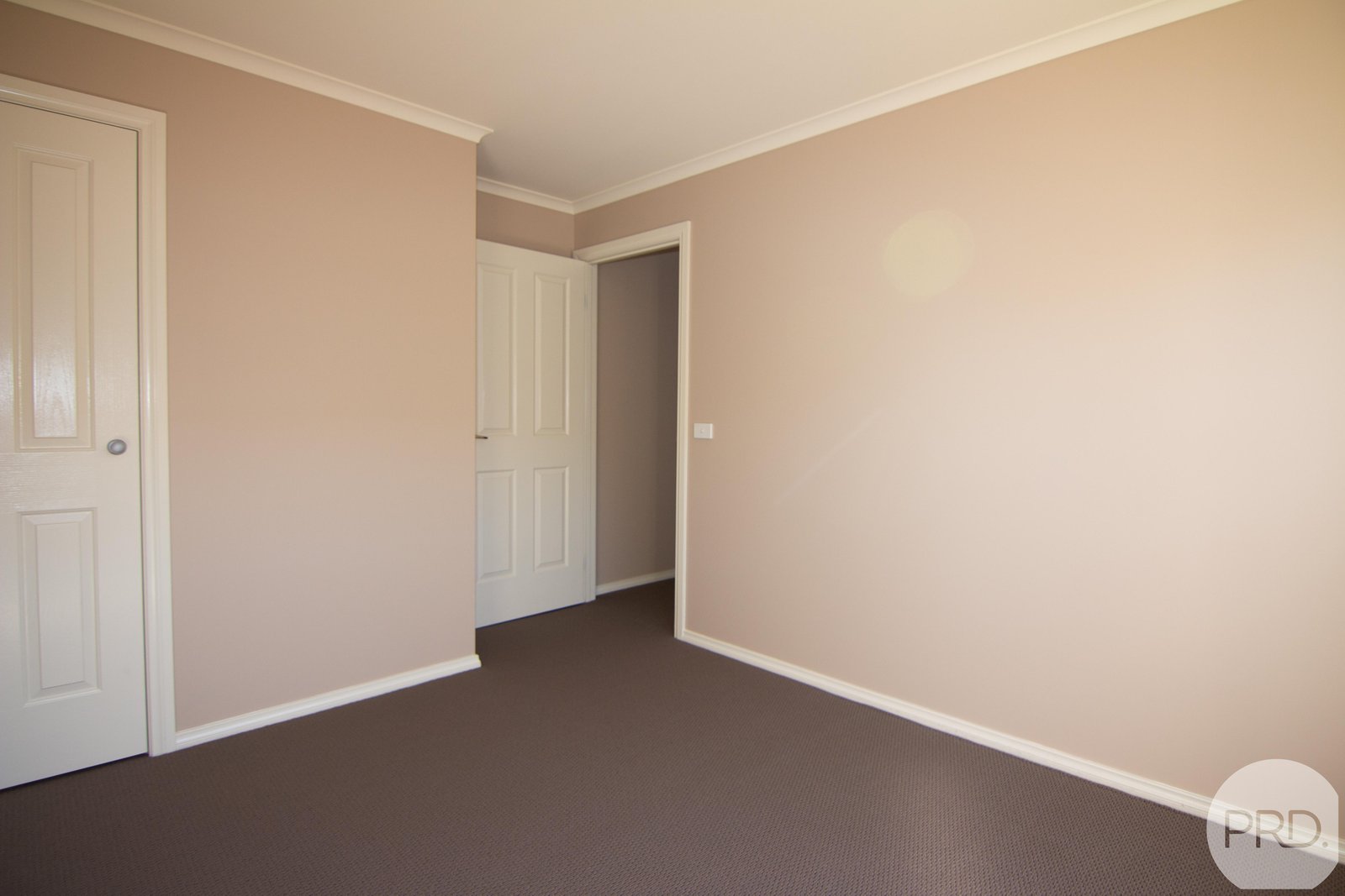 24 Crown Street SEBASTOPOL 9