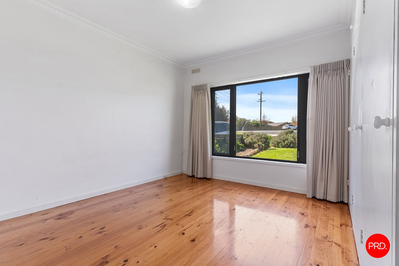 24 Curtin Street FLORA HILL 12