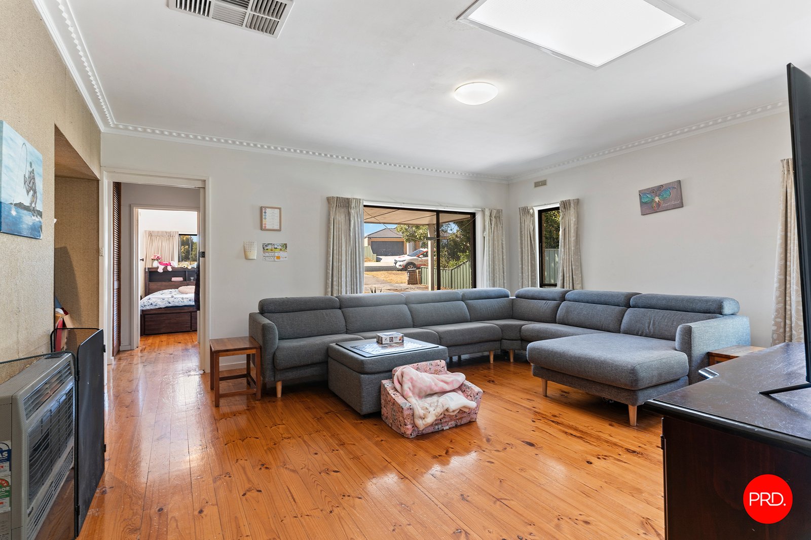 24 Curtin Street FLORA HILL 4