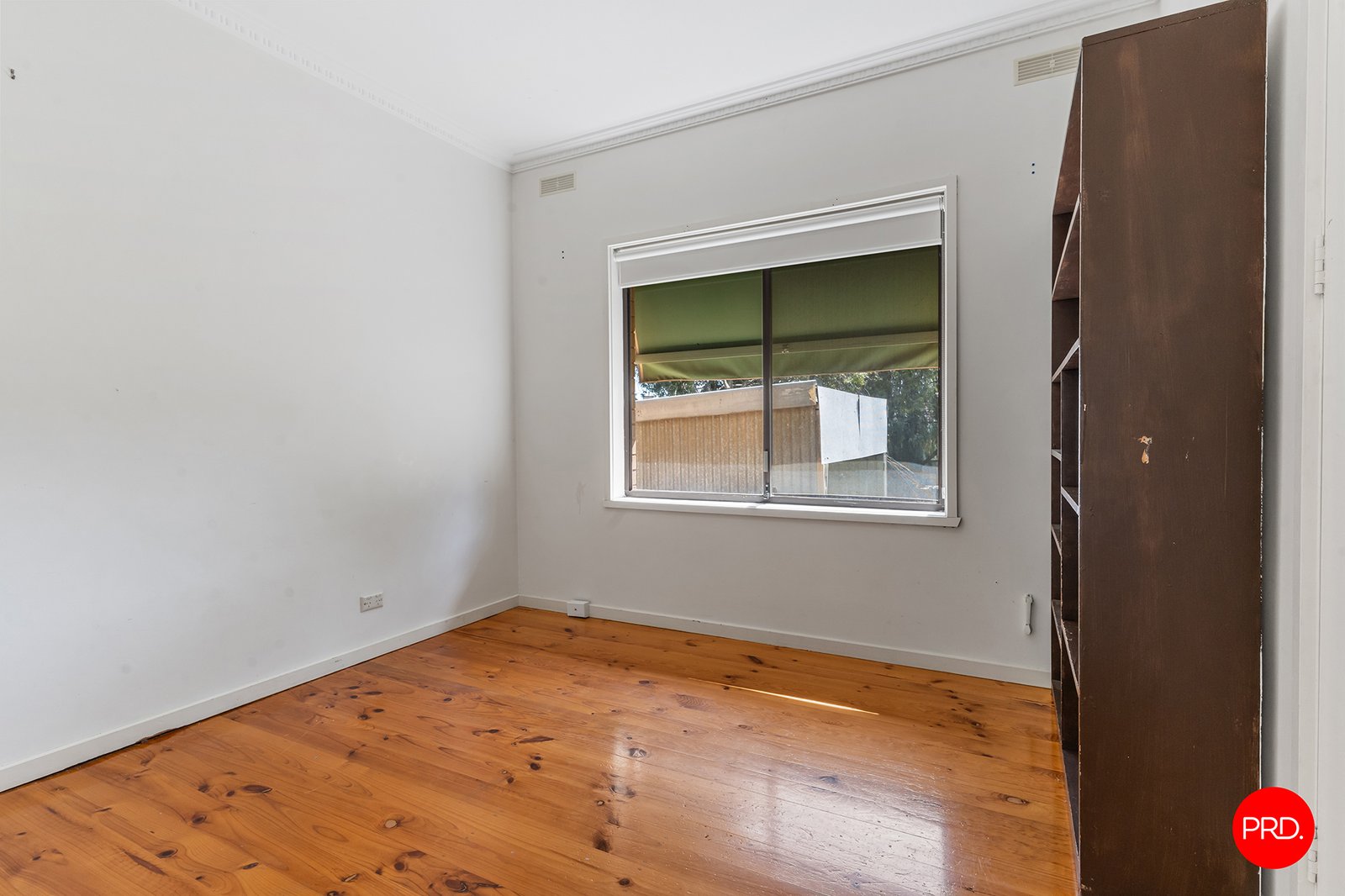 24 Curtin Street FLORA HILL 11