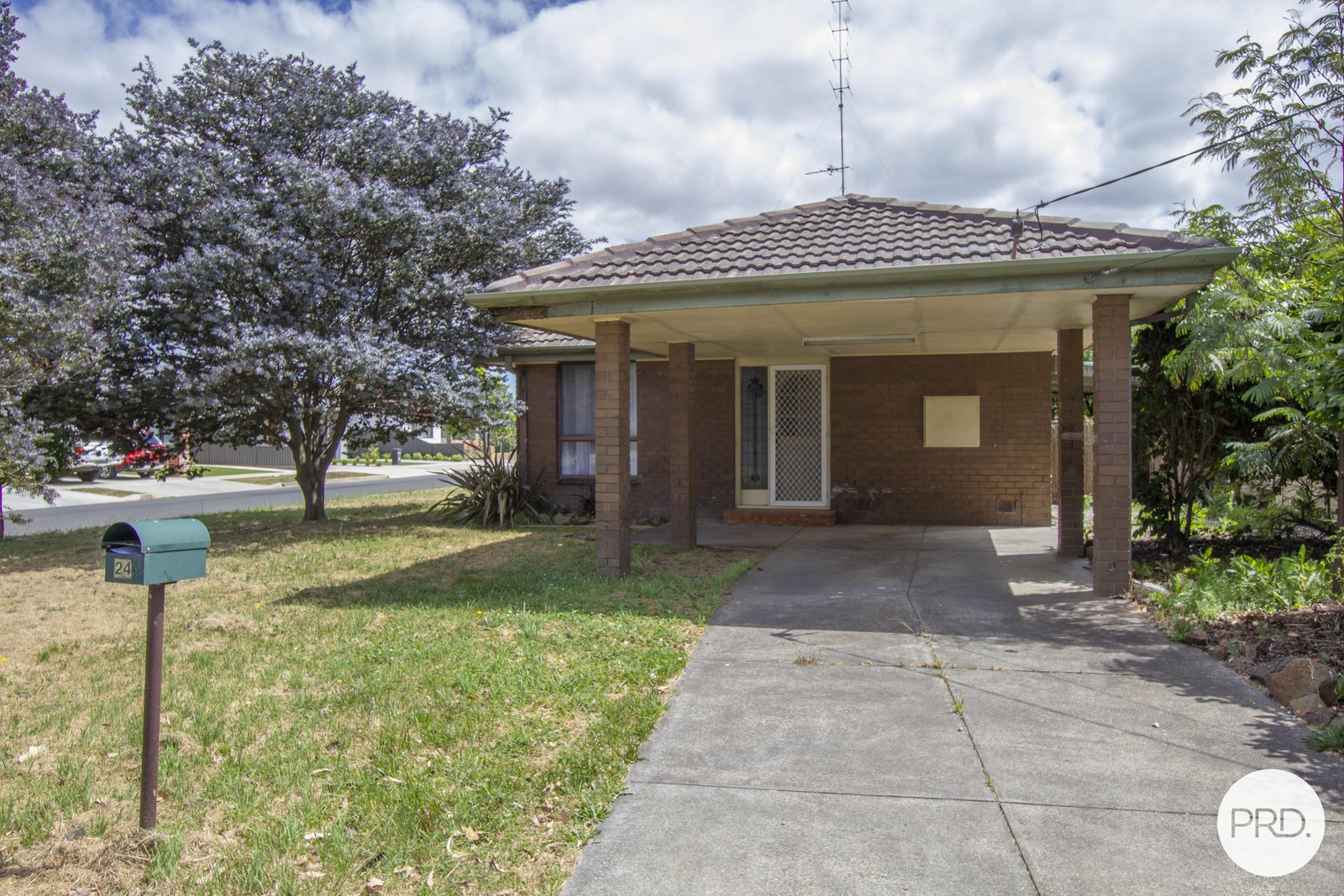 24 Cuthberts Road ALFREDTON 1