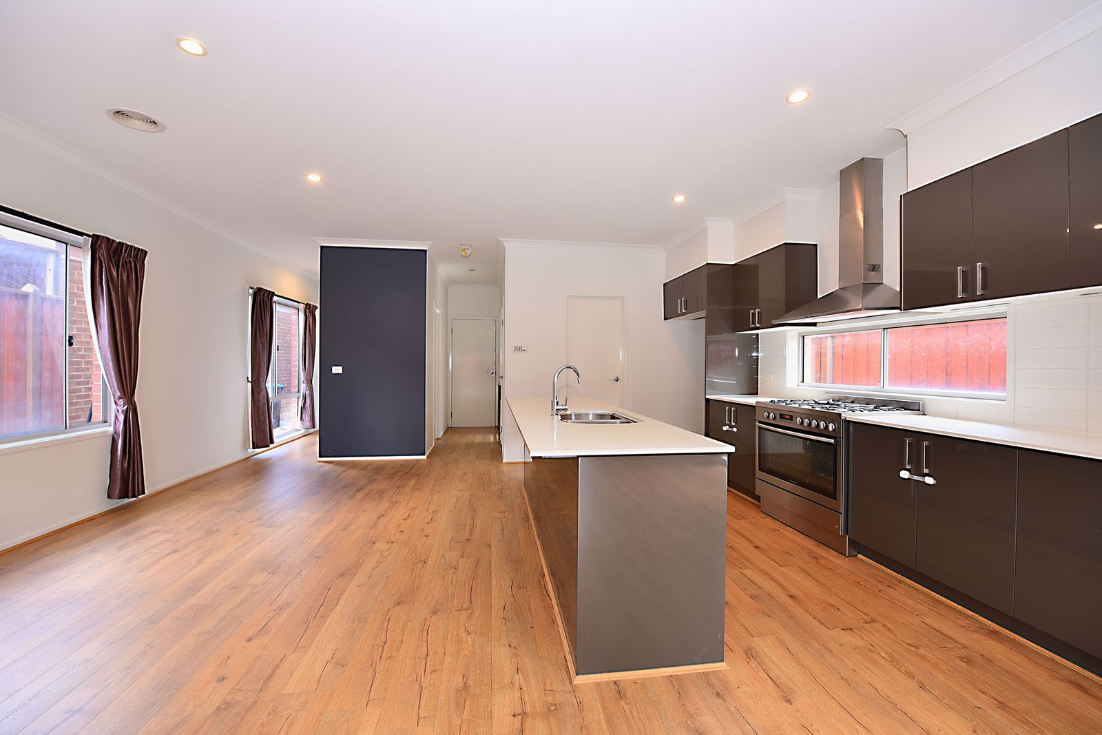 Gallery: 24 Dahlia Crescent