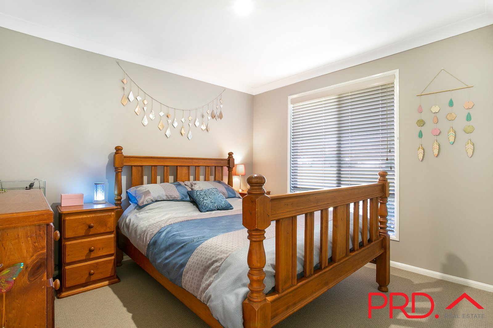 24 Daintree Circuit TAMWORTH 18