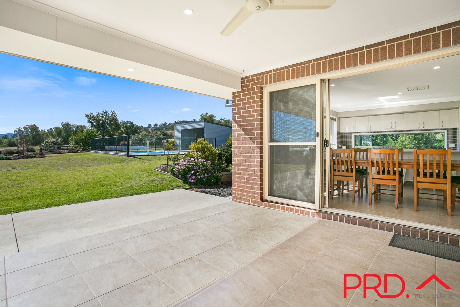 24 Daintree Circuit TAMWORTH 21