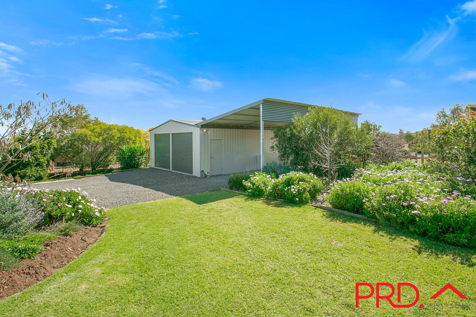 24 Daintree Circuit TAMWORTH 26