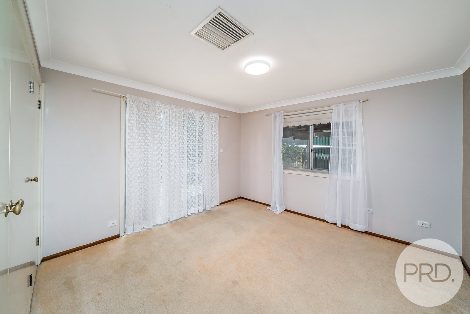 24 Dalman Parkway WAGGA WAGGA 6