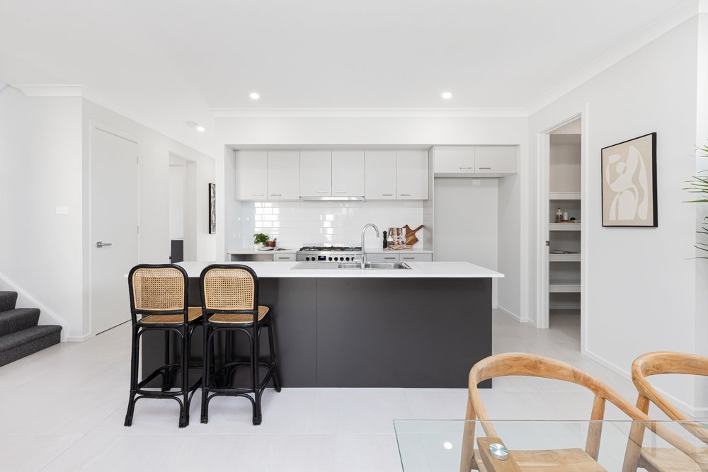 24 Darlaston Avenue THORNTON 11