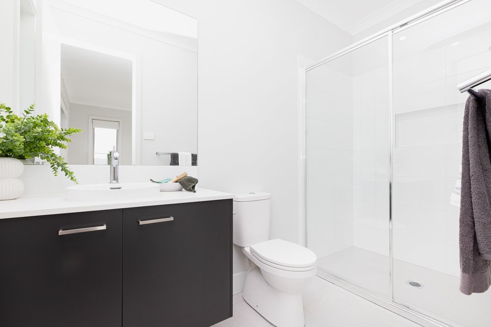 24 Darlaston Avenue THORNTON 27