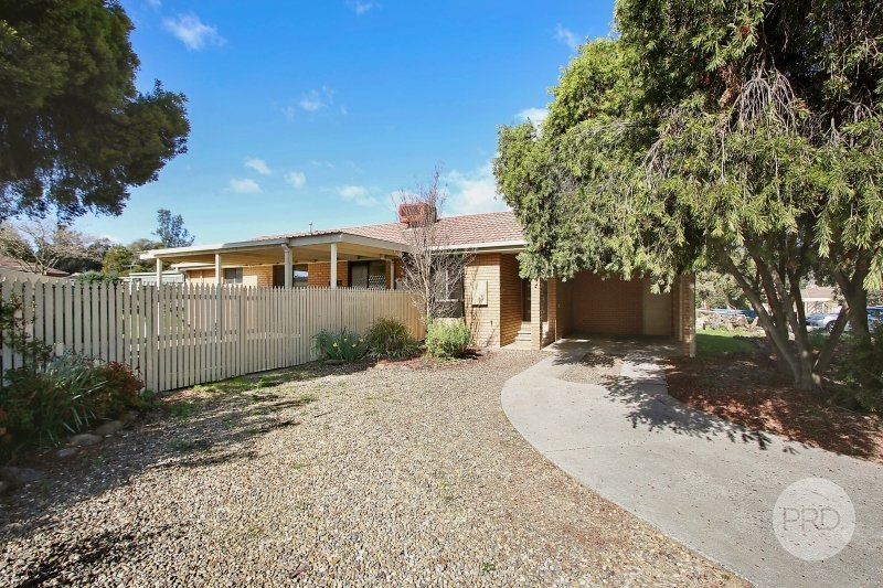 24 Daysdale Way THURGOONA 1