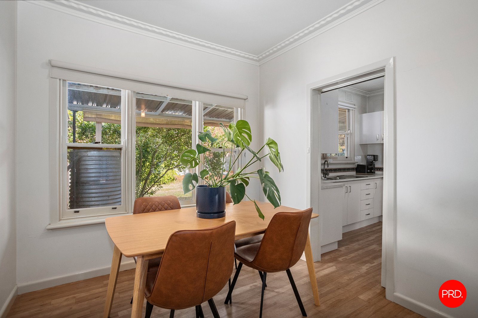 24 Derna Court GOLDEN SQUARE 8