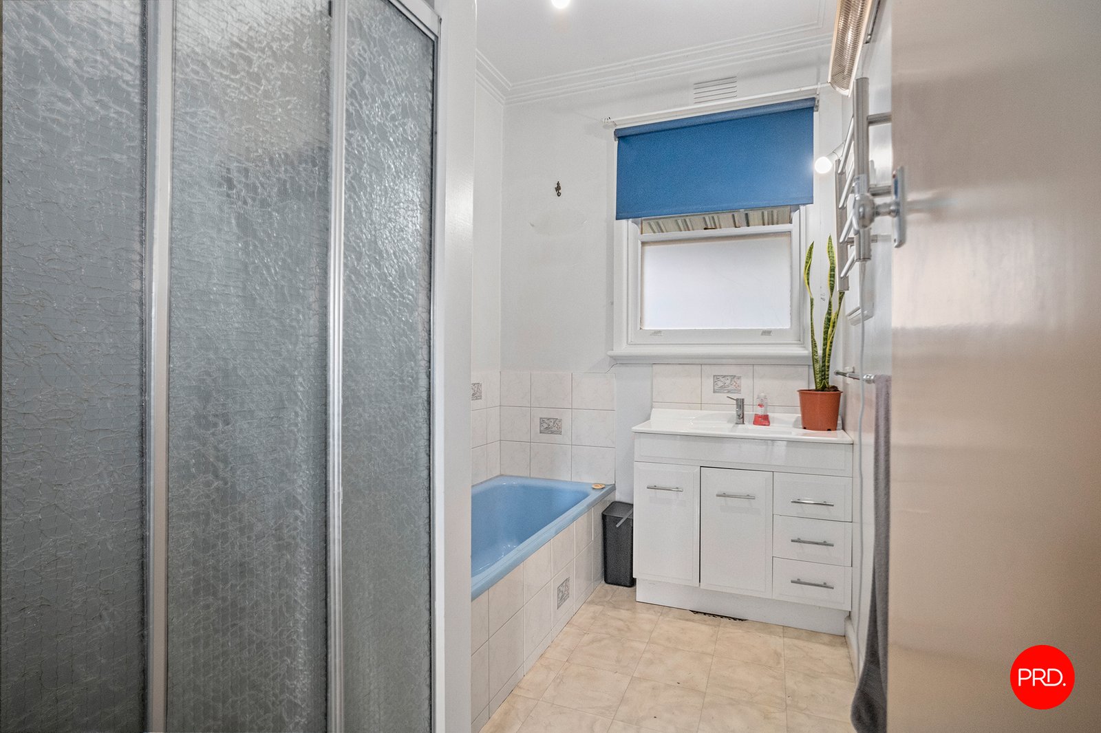 24 Derna Court GOLDEN SQUARE 12