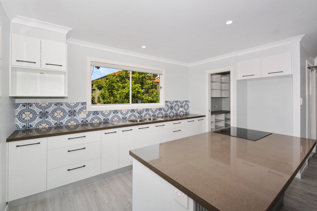 2/4 Dinsey Street KINGSCLIFF 4